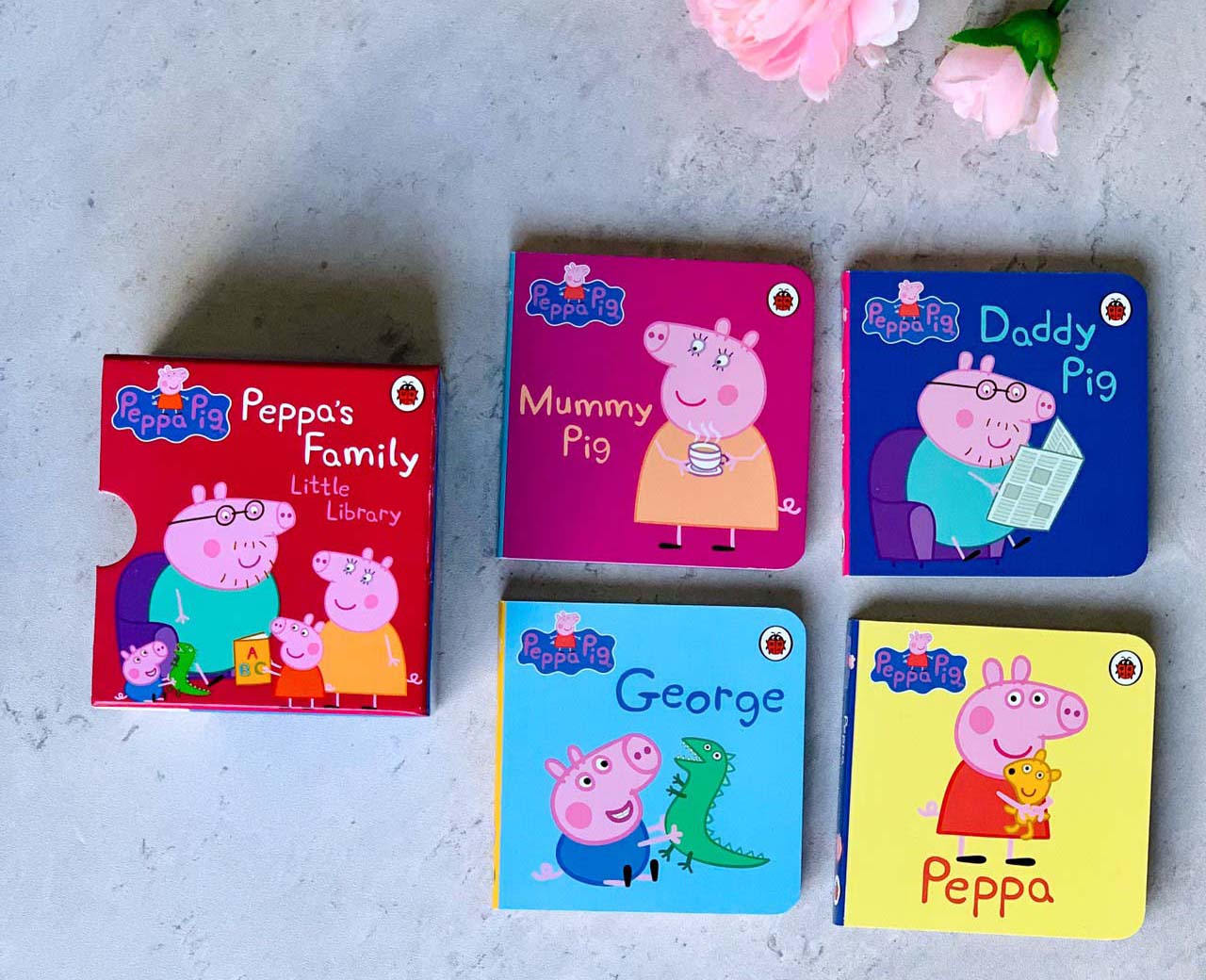 Peppas Family Little Library : Peppa